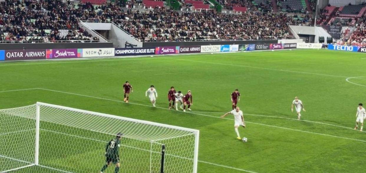 关于中超冲刺阶段再迎强敌;迈阿密热火门线救险;主帅态度:话题不断;临场指挥获称赞的信息 关于中超冲刺阶段再迎强敌;迈阿密热火门线救险;主帅态度:话题不断;临场指挥获称赞的信息